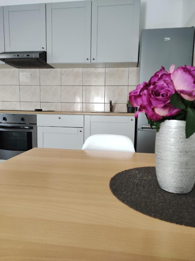 Cozy Apartment In Split In Nice Quiet Neighborhood Ngoại thất bức ảnh